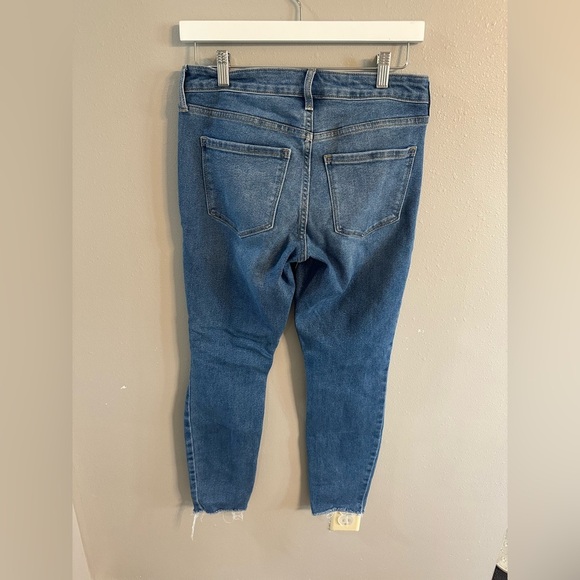 Old Navy Mid Rise Rockstar Super Skinny - Picture 3 of 4